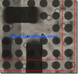 BGA錫球尺寸小于0.4mm，采用降低BGA內圍襲球的錫膏量所得到X-Ray，稍微留意一下可以發現最外圈的錫量(圓的直徑)比其他內圍的錫球上的錫量來得多一點點。也就是外圈的黑色圓形直徑比內圈的圓形來得大一點點。