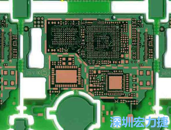 在產品極度要求小型化設計時，可利用HDI板材壓縮主板面積，同時具減輕重量優點。